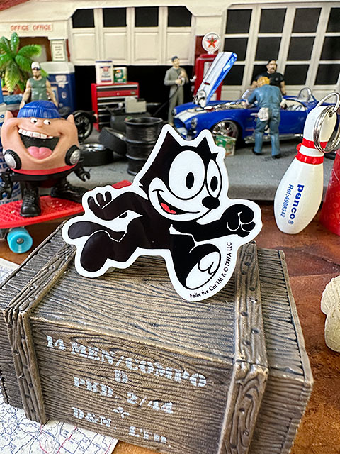 フィリックス ダイカットステッカー Sサイズ （ランニング/003）の通販