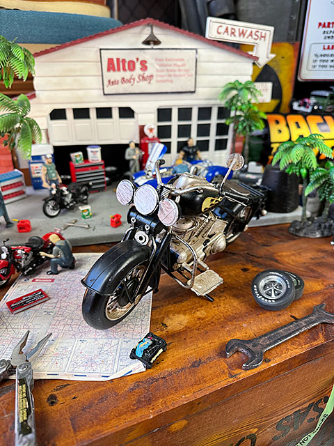 ハーレー ブリキオブジェ （フレイムスパターン/ブラック） バイクの