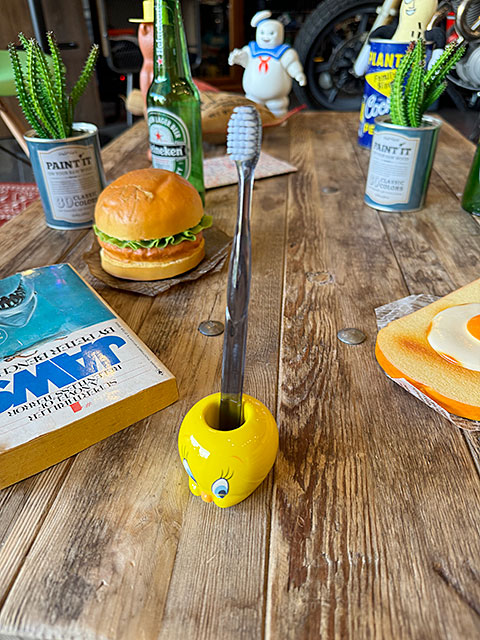 トゥイーティー 歯ブラシスタンド ルーニーテューンズの通販・販売