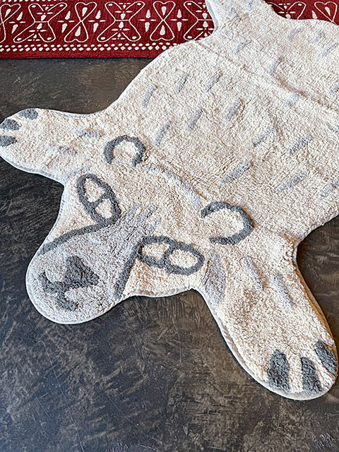 シロクマ敷物 金持ちシロクマ柄じゅーたん 白くまマット （Lサイズ） ルームマット