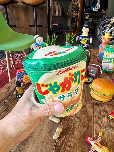 駄菓子屋シリーズ　お菓子のポーチL　（じゃがりこ）　オフィシャルグッズ　昭和レトロ|お菓子＆シリアル系カンパニーグッズ|カンパニーグッズ