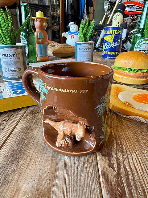 映画 ジュラシックワールド Tレックスの住みか マグカップ 200mlの通販