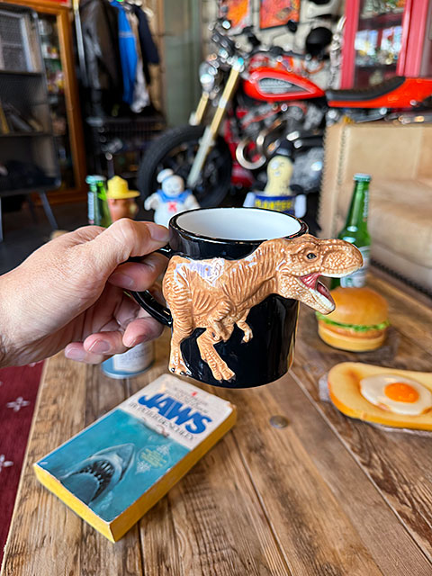 映画 ジュラシックワールド Tレックス 半立体 マグカップ 300mlの通販