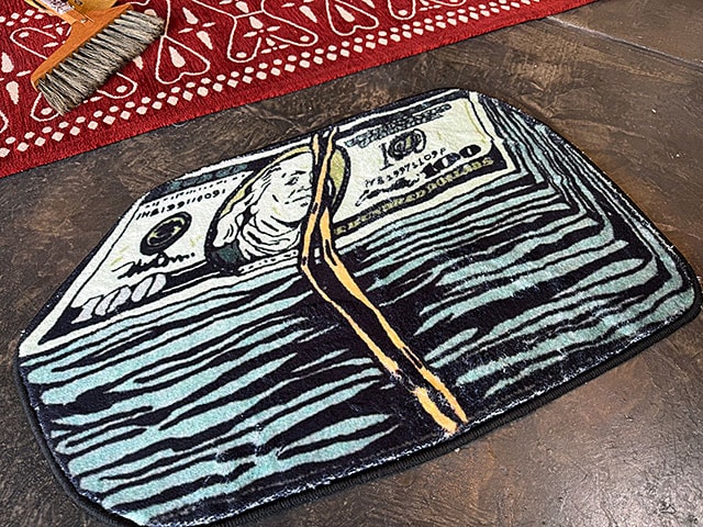 ドサッと100ドル紙幣の札束 ルームマットの通販・販売 | アメリカ雑貨