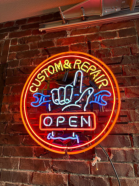 カスタム&リペアガレージ ネオン管 ネオンサインの通販・販売 カスタム&リペアガレージ ネオン管 ネオンサインの通販・販売