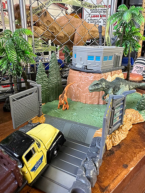 マテル ジュラシックワールド ギガノトサウルス ミニフィギュア プレイ