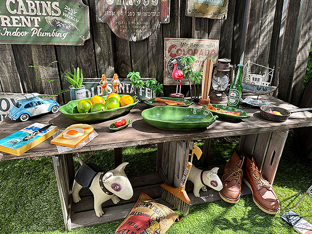 バナナリーフ トレイ お皿 （Lサイズ） 陶器製 ディッシュ サラダの