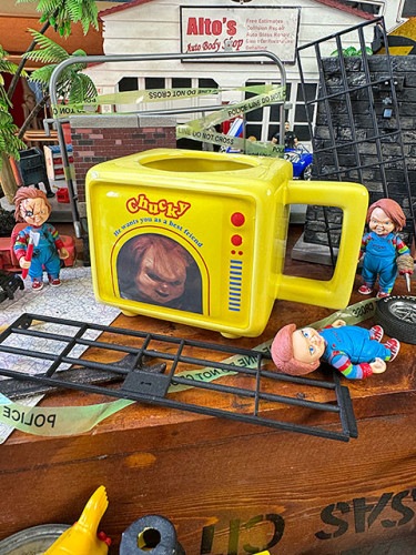 映画　チャイルドプレイ　チャッキー　テレビ型　オフィシャル　マジック　マグカップ　500ml　ヒートチェンジマグ|映画関連グッズ|もはや店長すら迷子になるアメ雑ジャングル