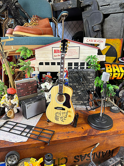 ジョン・レノン 1969年 ベッドイン オフィシャルライセンス ミニ