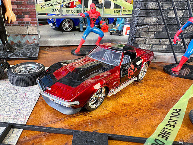 ハーレークイン　ミニカー　 フィギュア　1:24 DC COMICS Jada ハーレイクイン ミニカー 1/24 フィギュア 付き ダイ