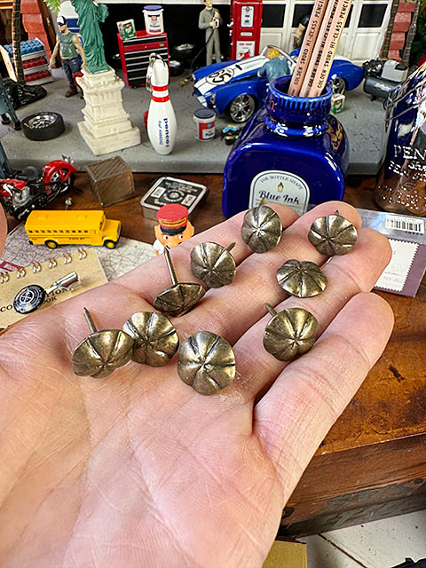専用出品(T)　美品♡良品♡アンティーク 鋲打 アンティーク プッシュピン 直径1.5cm 24個入り 画鋲 （TYPE C）の通販