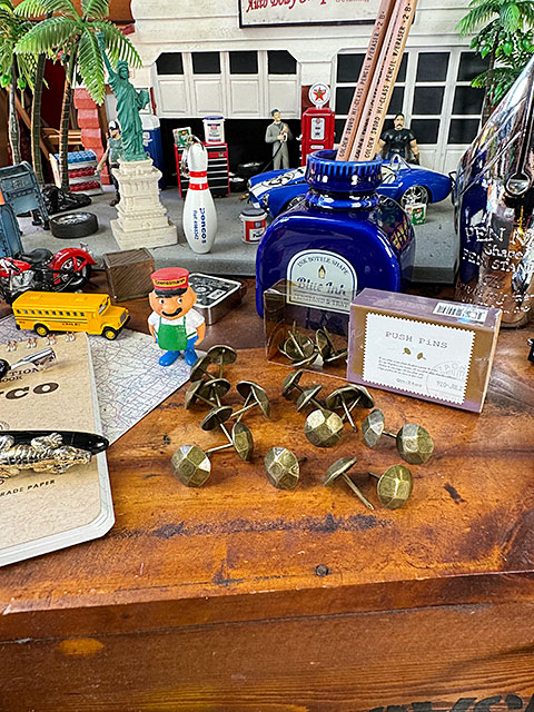 アンティーク プッシュピン 直径1.5cm 24個入り 画鋲 （TYPE D）の通販