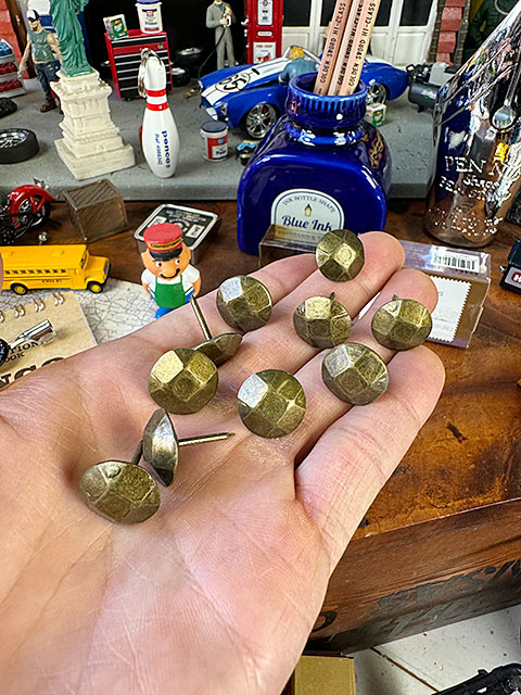 アンティーク プッシュピン 直径1.5cm 24個入り 画鋲 （TYPE D）の通販