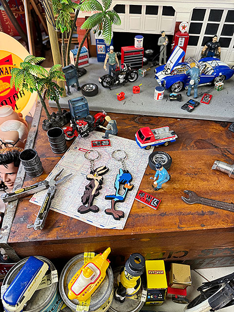 ロードランナー　ワイリーコヨーテ　ラバーマット　新品未使用品 2025年最新】Yahoo!オークション -ロードランナーワイリー