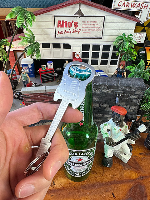 キッカーランド ギター ボトルオープナー キーホルダーの通販・販売