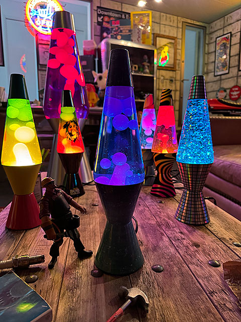Lava Lamp社 ラバライト 正規品 ラバランプ （パープル/ブルー/コズミックボディ）の通販・販売 アメリカ雑貨のテーマパーク