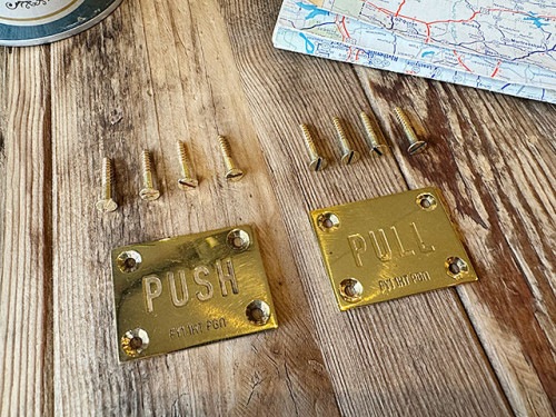 ポストジェネラル　ブラス　ドアプレート　プッシュ＆プル　（2枚セット）　PUSH & PULL|内装パーツ/フック/スイッチプレート|生活雑貨/キッチン雑貨