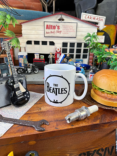 ビートルズ グリーンアップルロゴ オフィシャル マグカップ 315mlの