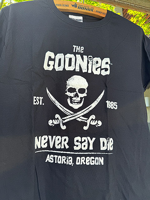 映画 グーニーズ 海賊ウィリー オフィシャル Tシャツの通販・販売