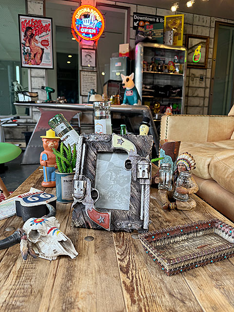 ダブルガン フォトフレーム ウエスタン 写真立ての通販・販売