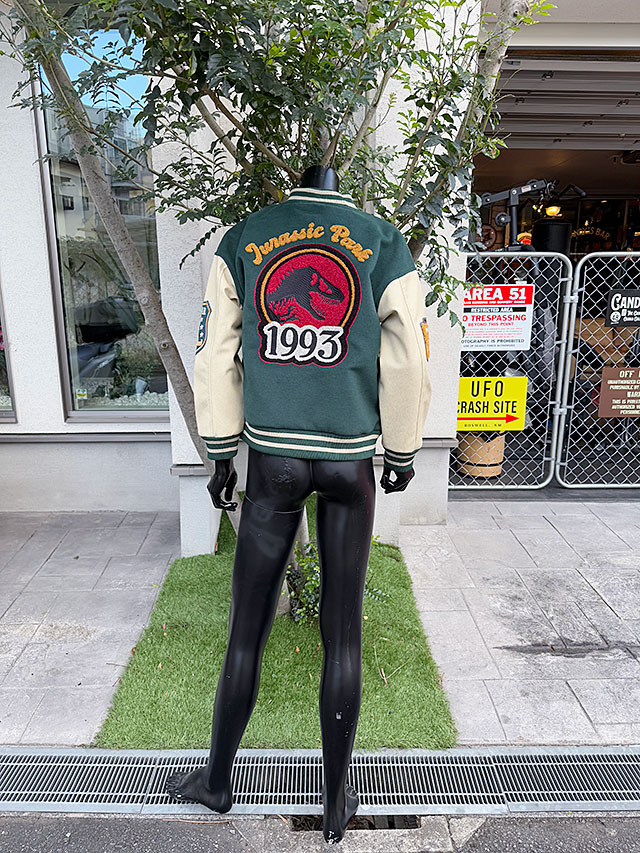 美品激レア90s当時USAジュラシックパーク 贅沢レザースタジャン 映画 ジュラシックパーク スタジャン Lサイズのみの展開 ユニセックス