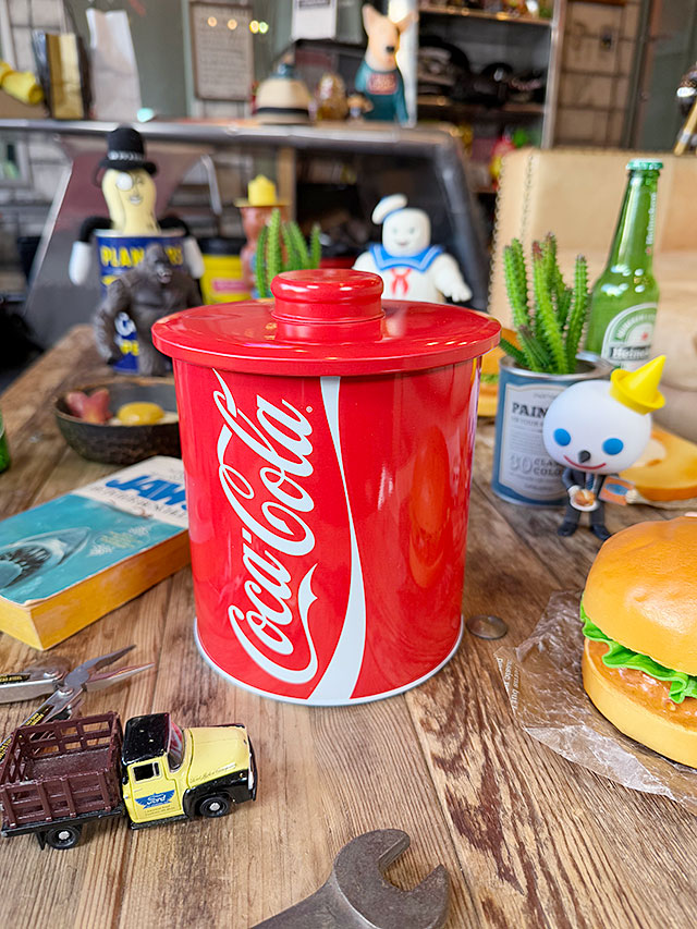 ダンシング・コーラ缶