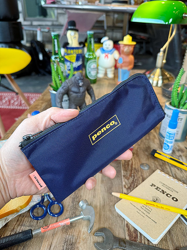 PENCO ペンコ フラットペンケース （ネイビー） 筆箱 メイクブラシ