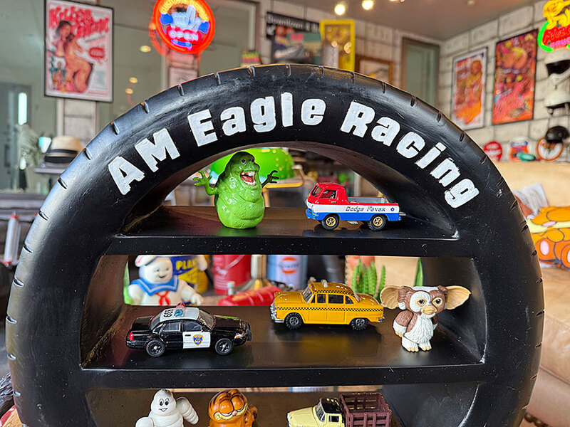 60年代　アメリカ　キャビネット　ガレージ　シェルフ　ラック　ミニカー レーシングタイヤ ガレージシェルフ カーシェルフ シリーズの