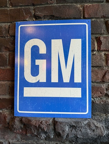 GM　ゼネラルモーターズ　ロゴ　ヴィンテージ　ブリキ看板|世界の自動車|ボクらの原点そして永遠！ブリキ看板