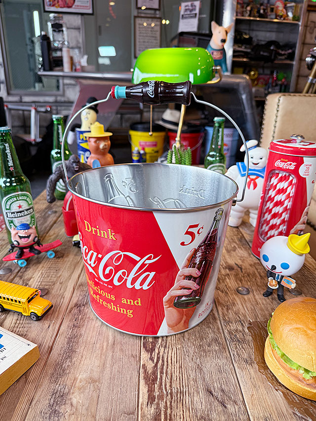 コカコーラ350コンツァーボトル Amazon.co.jp: コカコーラ ラージ コンツアーボトルバンク/Coca