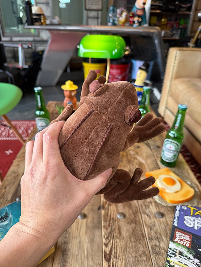 ハリーポッター 飛び出す蛙 カエルチョコ ダイカット クッションの通販