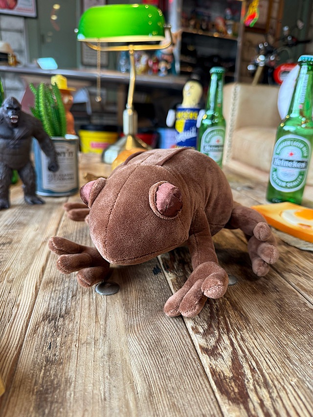 ハリーポッター 飛び出す蛙 カエルチョコ ダイカット クッションの通販