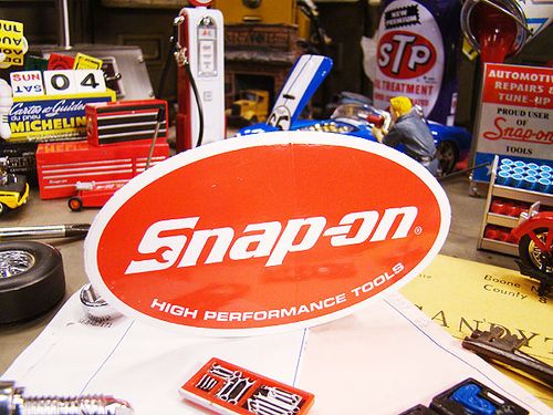 スナップオン　オーバル　ステッカー　Sサイズ|ステッカー|男の秘密基地作りに！ガレージング雑貨