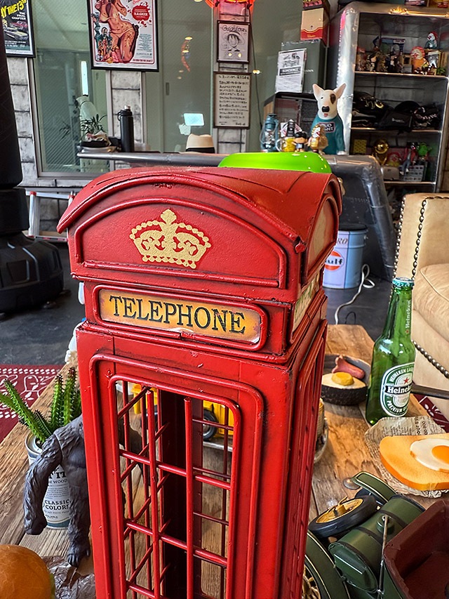 イギリス ロンドン 赤い電話ボックス ワインホルダー ブリキオブジェ