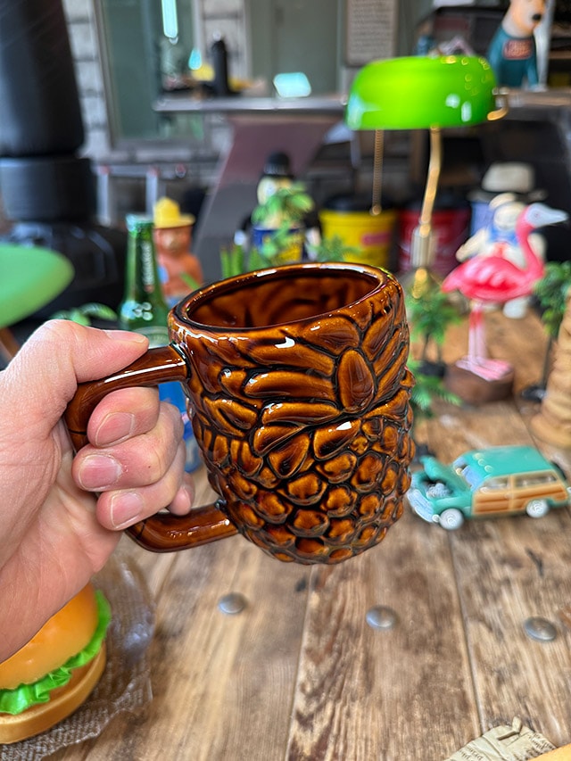 ハワイアン ヴィンテージモチーフ マグカップ （パイナップル） 600ml