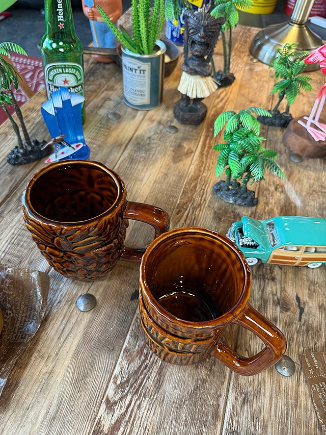 ハワイアン ヴィンテージモチーフ マグカップ （2個セット）の通販