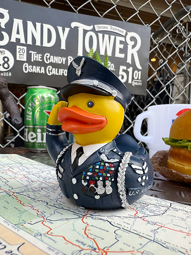 U.S.エアフォース ラバーダック レジンオブジェ ペーパーウエイトの