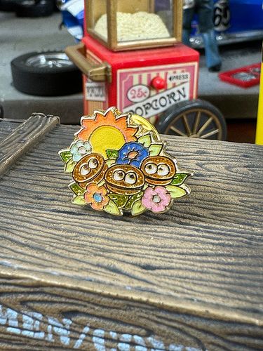 マクドナルド　ヴィンテージコレクション　ハンバーガーパッチ　ピンバッジ　ピンズ|ファーストフード/レストラングッズ|カンパニーグッズ