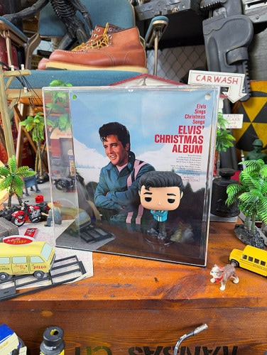 ファンコポップ　エルヴィス・プレスリー　クリスマスアルバム　ハードケース入り　フィギュア　FUNKO POP!|海外ミュージシャングッズ/音楽関連グッズ|もはや店長すら迷子になるアメ雑ジャングル