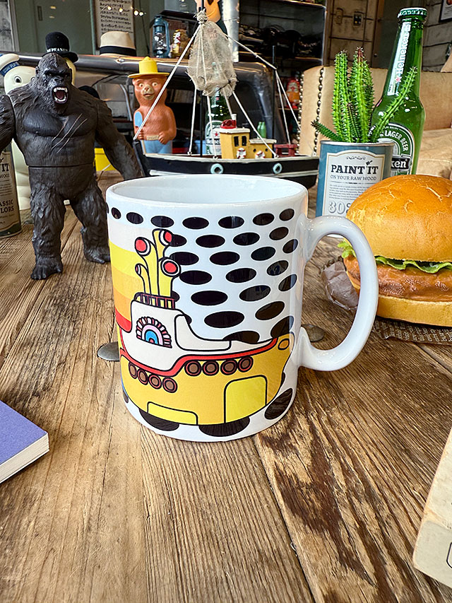 ビートルズ イエローサブマリン オフィシャル マグカップ 315ml 公式
