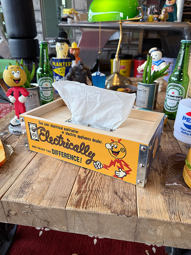 ヴィンテージキャラクター ウッドティッシュボックス （レディ