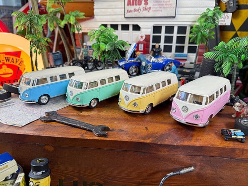 1962年　フォルクス・ワーゲン　ワーゲンバス　ミニカー　1/32スケール　（4台セット/パステルカラー）|ミニカー/モデルカー/バイク/飛行機|男の秘密基地作りに！ガレージング雑貨