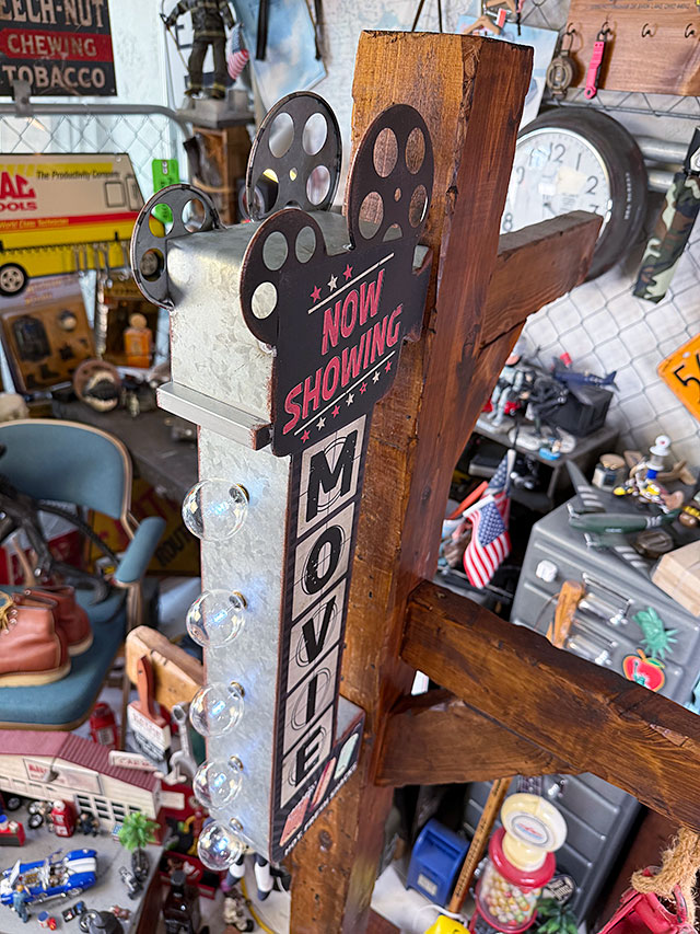 アメリカのアーケードサイン ウォールオブジェ （映画館/ムービー