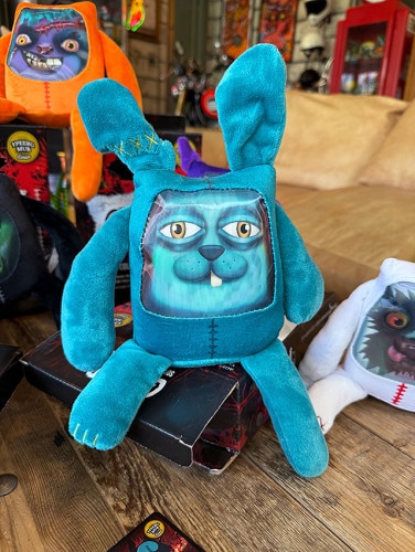 イギリスのHMVで驚異的な売上を記録！　グリープズ　レンチキュラーフェイス　ホラープラッシュ　（オリジナル/ティール）　ぬいぐるみ　コレクターズカード付き|ぬいぐるみ|もはや店長すら迷子になるアメ雑ジ