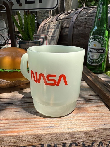 暗闇で光る！　NASA　スタッキングマグ　（蓄光タイプ）　単品　330ml|エイリアンのホルマリン漬け/宇宙雑貨|もはや店長すら迷子になるアメ雑ジャングル