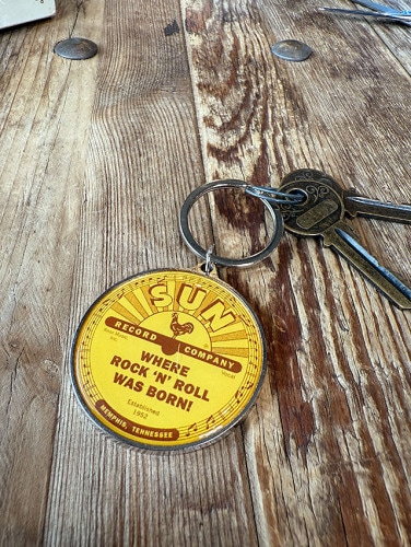 サンレコード　オフィシャル　メタルキーホルダー|海外ミュージシャングッズ/音楽関連グッズ|もはや店長すら迷子になるアメ雑ジャングル