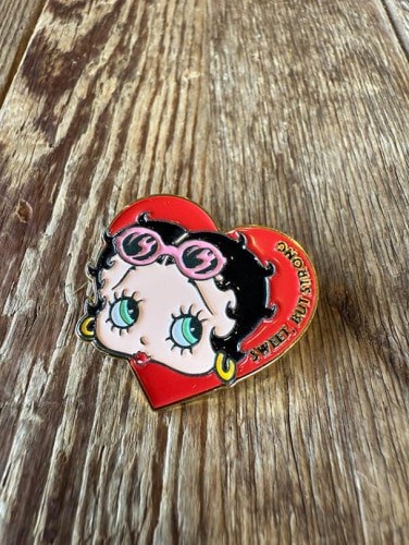 ベティ・ブープ　ピンバッジ　（ハート）　ピンズ|ベティ・ブープグッズ|もはや店長すら迷子になるアメ雑ジャングル