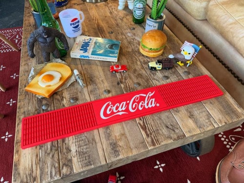 コカ・コーラ　プレイス　バーマット　ロング　（レッド）|テーブルウェア/キッチンツール|コカ・コーラグッズ