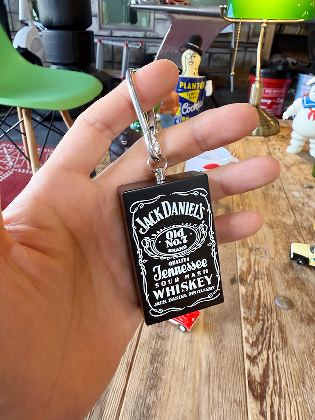 ジャックダニエル 携帯灰皿 カラビナ付きの通販・販売 | アメリカ雑貨