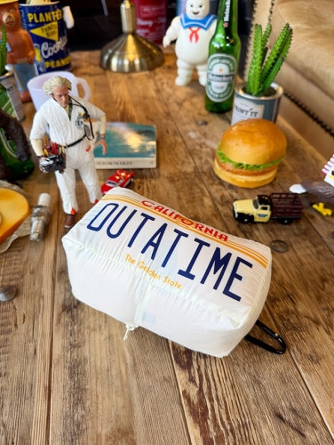 映画　バック・トゥ・ザ・フューチャー　プレート　ブランケット　（OUTATIMEのポーチ付き）|映画関連グッズ|もはや店長すら迷子になるアメ雑ジャングル